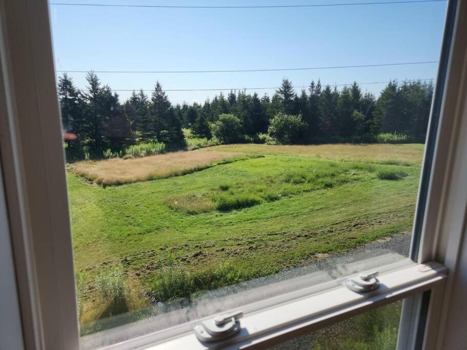 Cozy Apartment Near The Ocean Guysborough Exterior photo